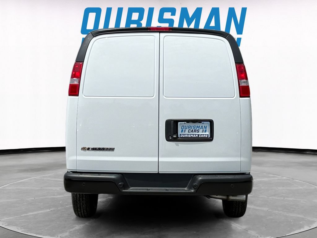 New 2026 Chevrolet Express 2500 Extended w/ Driver Convenience Package RWD image 5