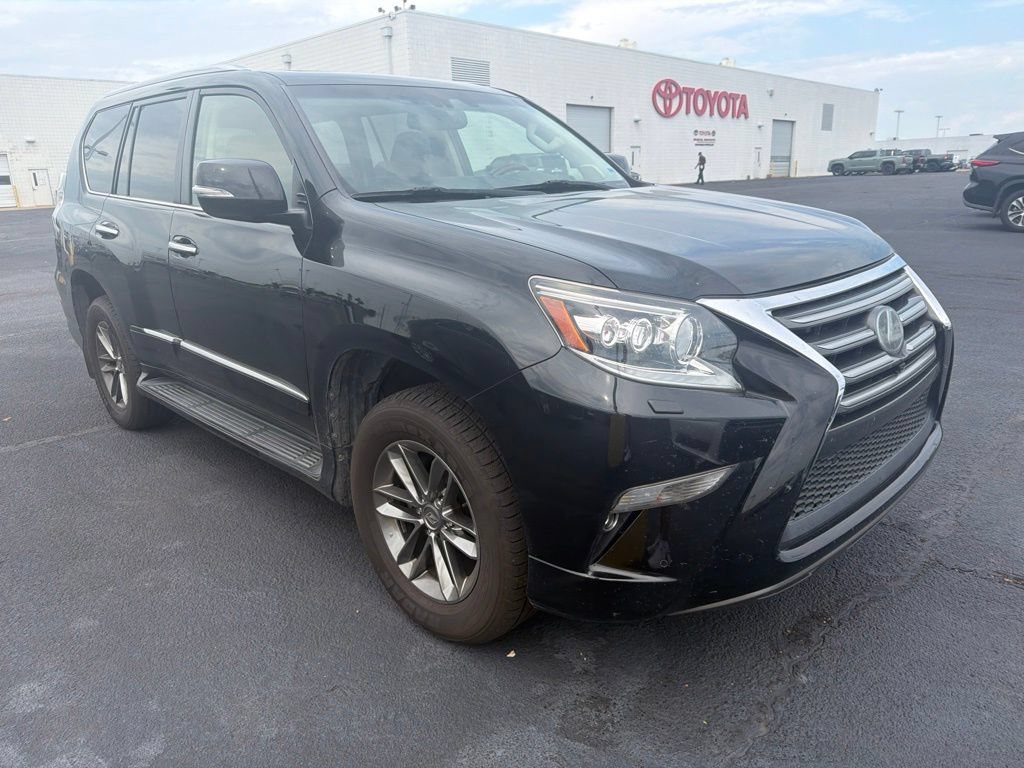 Used 2017 Lexus GX 460 Luxury AWD/4WD image 2