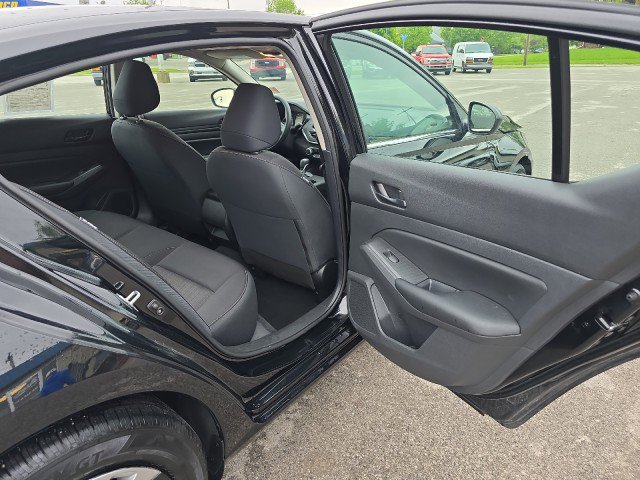 Used 2024 Nissan Altima 2.5 S image 30