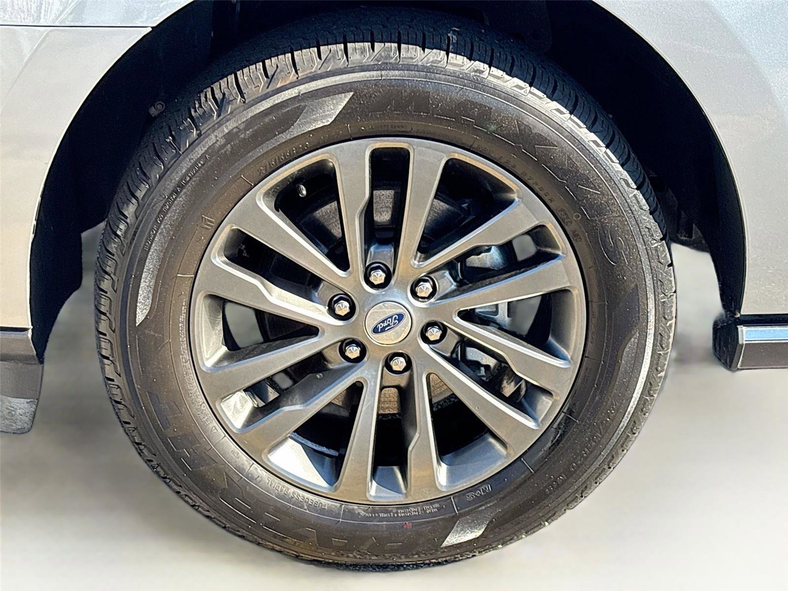 Used 2020 Ford Expedition Limited image 37