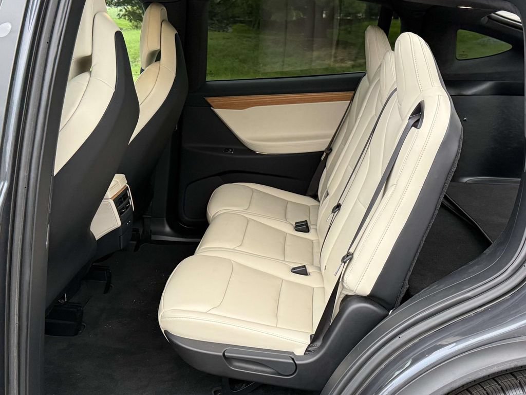 Used 2019 Tesla Model X Long Range AWD/4WD image 16