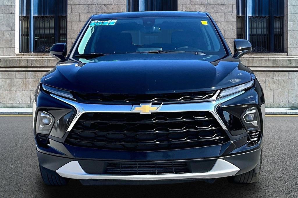 Used 2023 Chevrolet Blazer LT w/ Driver Confidence Package AWD/4WD image 3