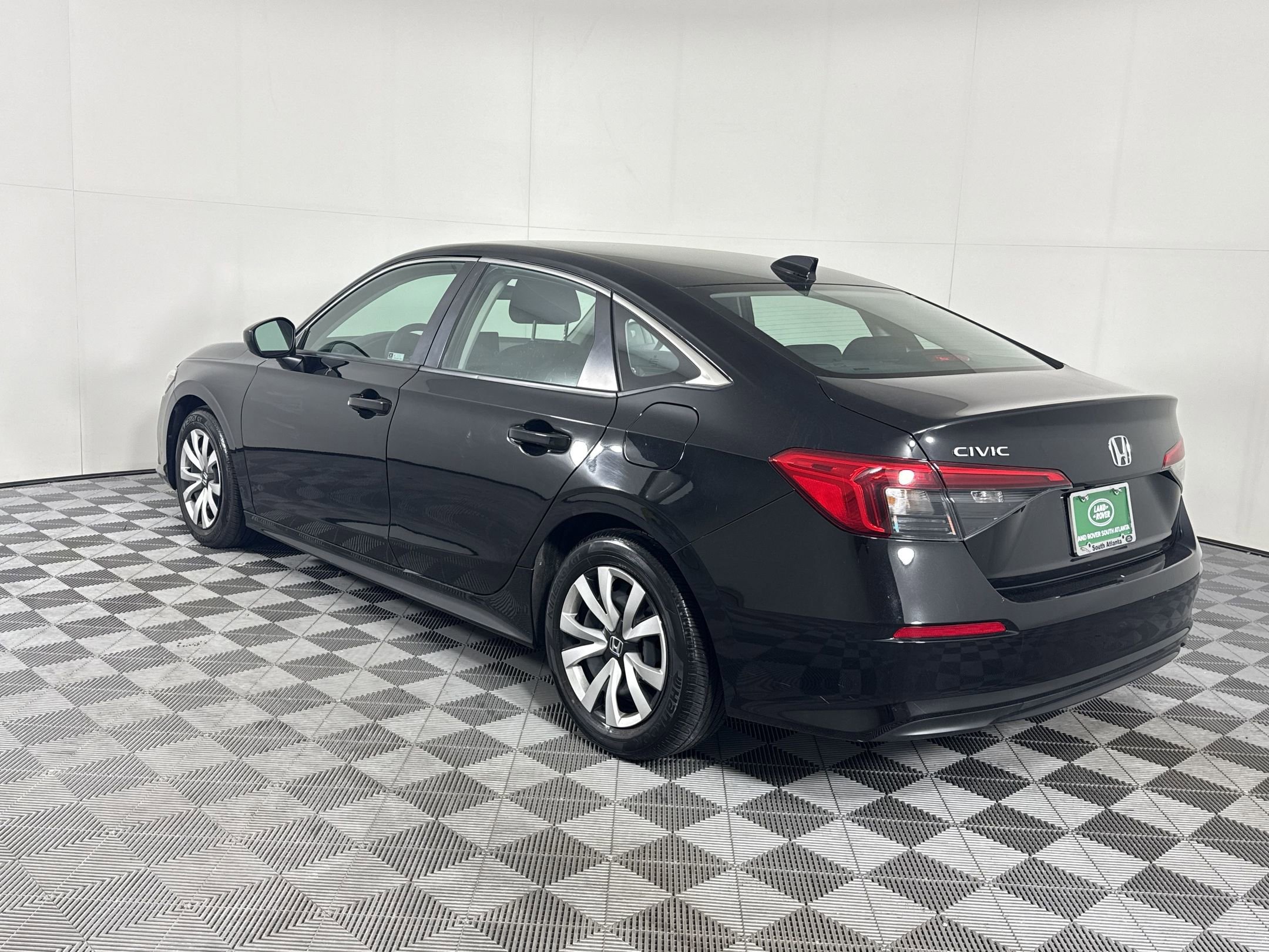 Used 2023 Honda Civic LX image 3