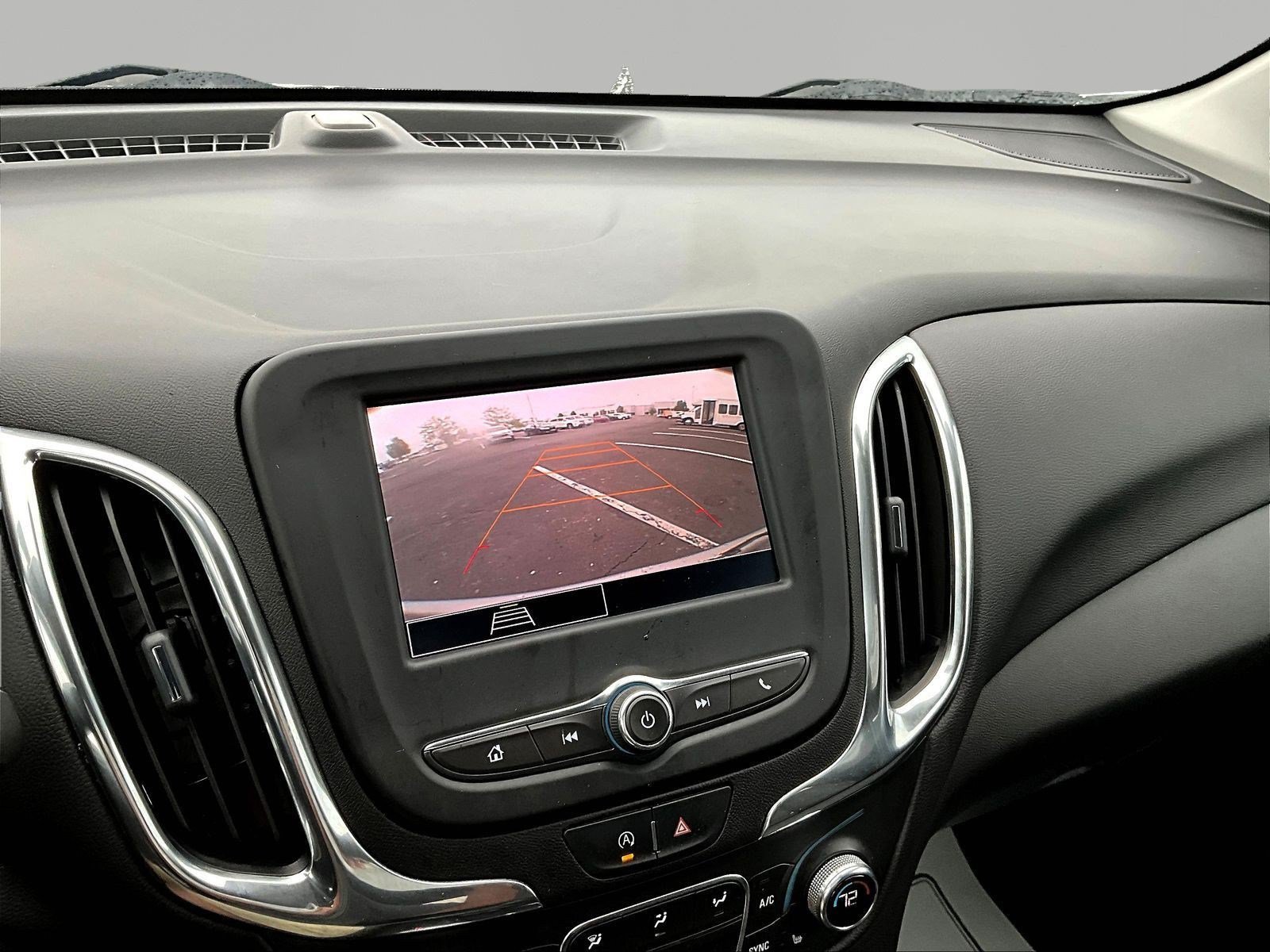 Used 2023 Chevrolet Equinox LT AWD/4WD image 14