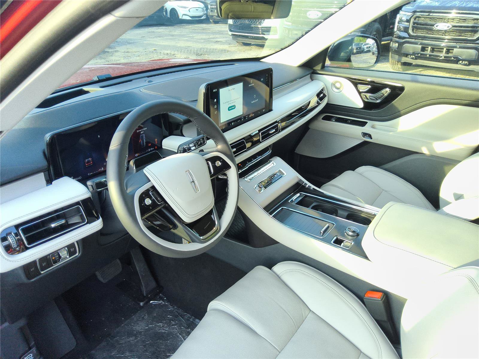New 2026 Lincoln Aviator Reserve AWD/4WD image 13