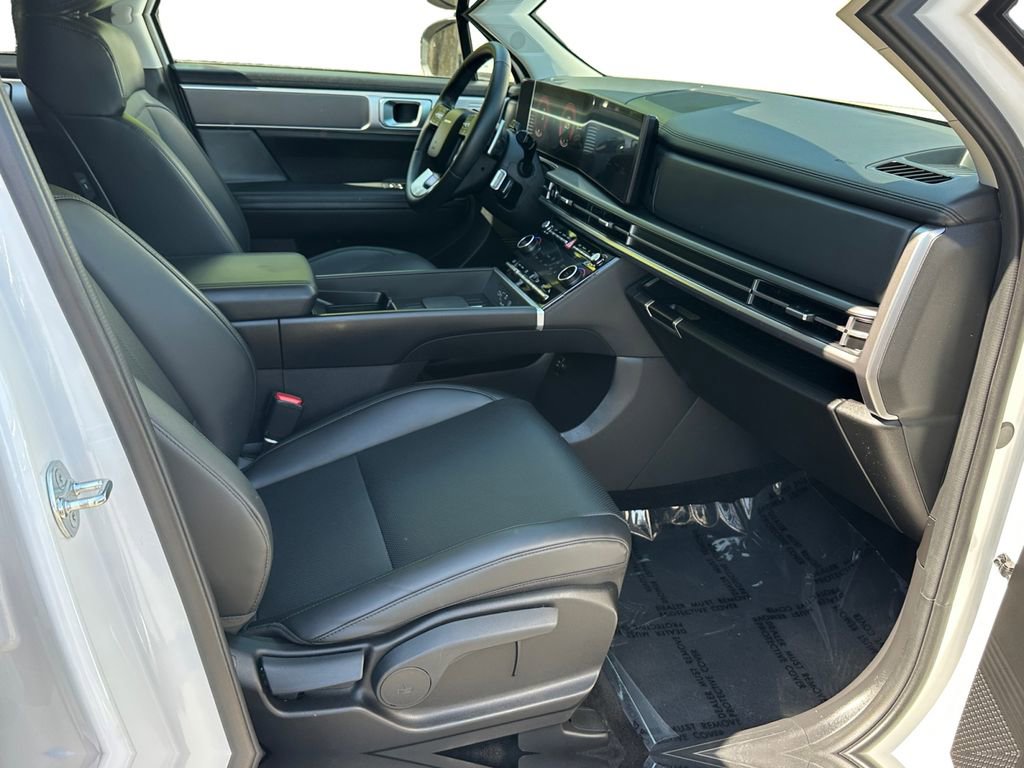 Used 2026 Hyundai Santa Fe SEL AWD/4WD image 15