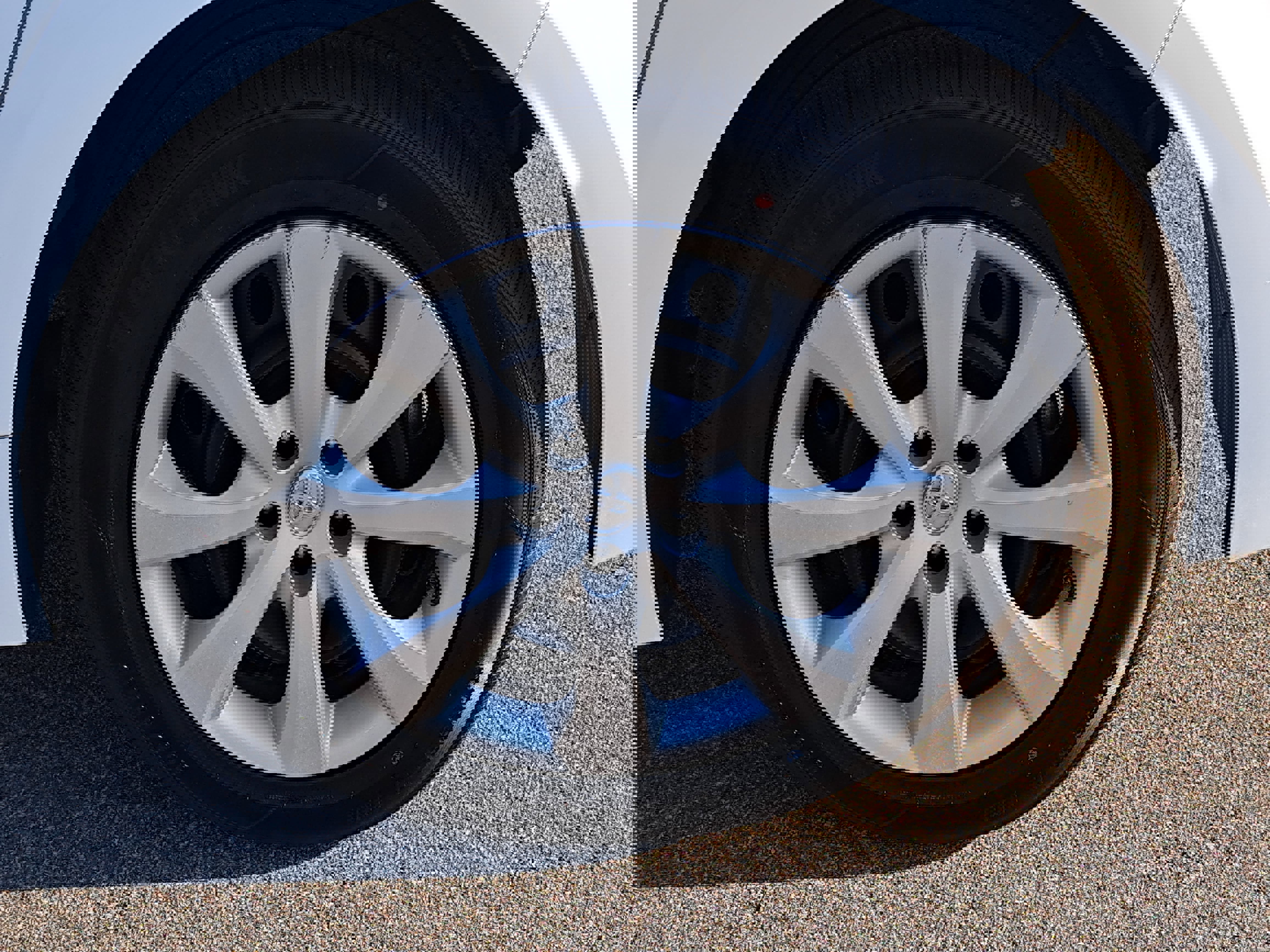 Used 2022 Toyota Corolla LE image 30