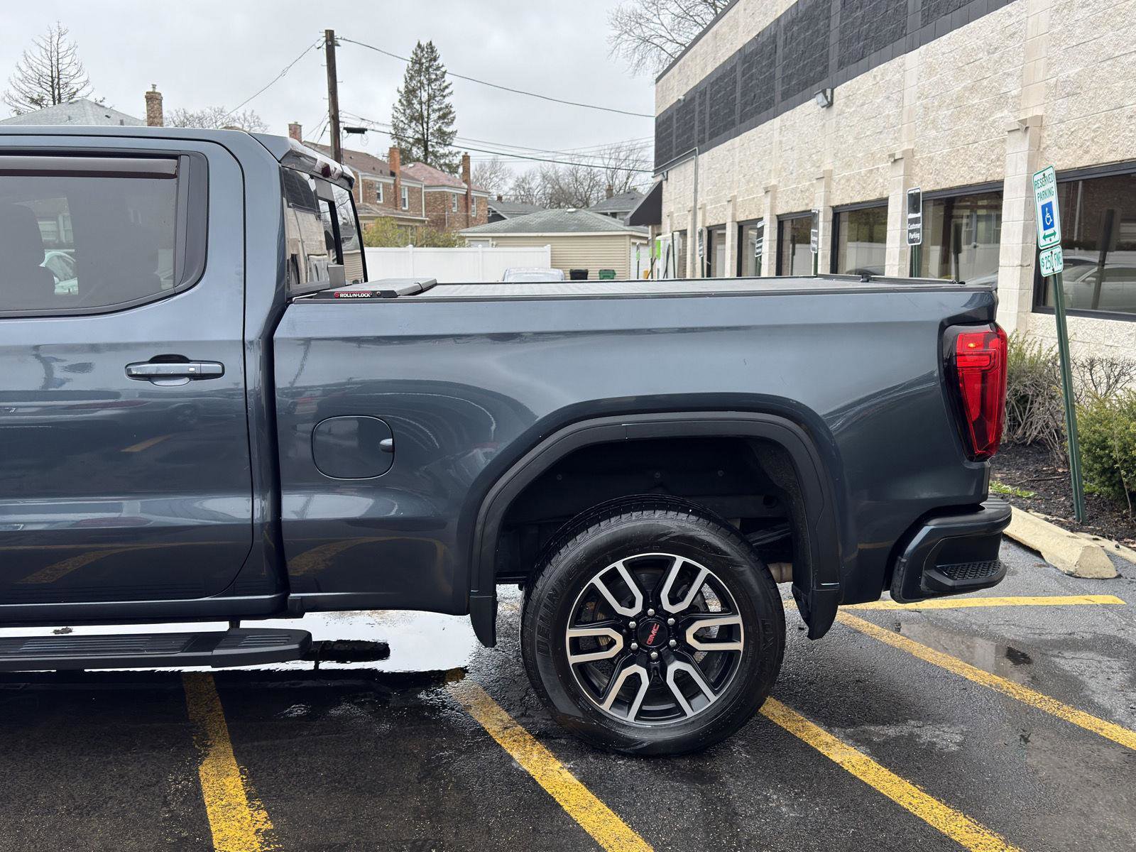 Used 2020 GMC Sierra 1500 AT4 w/ AT4 Premium Package image 8