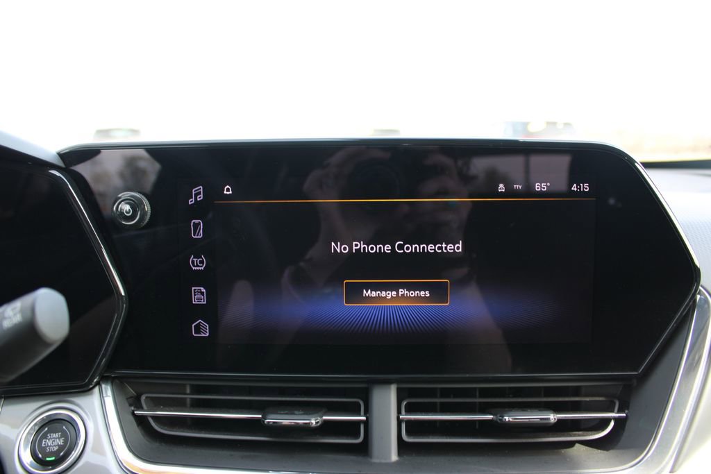 Used 2025 Chevrolet Trax LT image 43