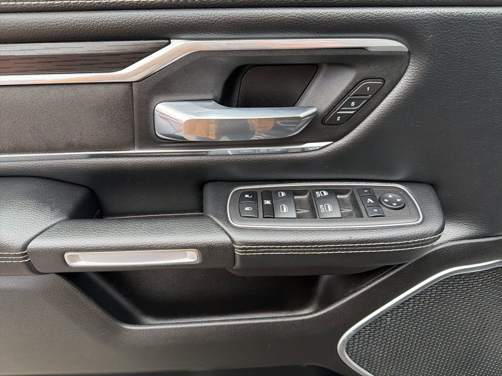 Used 2023 RAM 1500 Laramie image 11