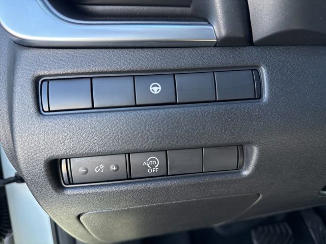 Used 2023 Nissan Rogue SV image 29