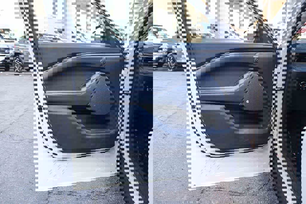 Used 2025 Ford Mustang Mach-E Premium image 21