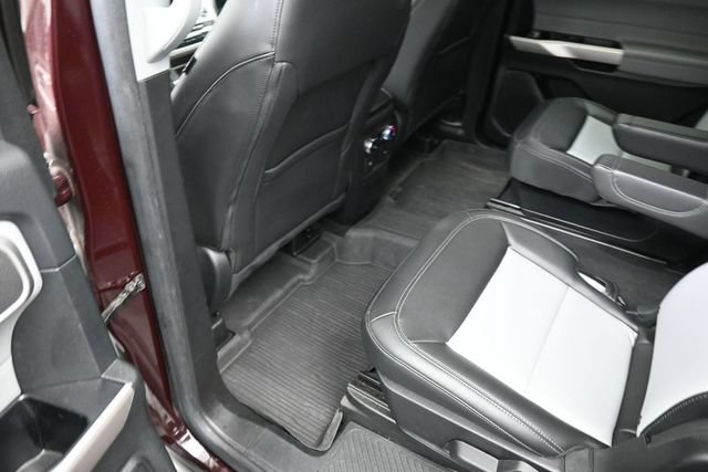 Used 2023 Ford Explorer XLT w/ Equipment Group 202A AWD/4WD image 26