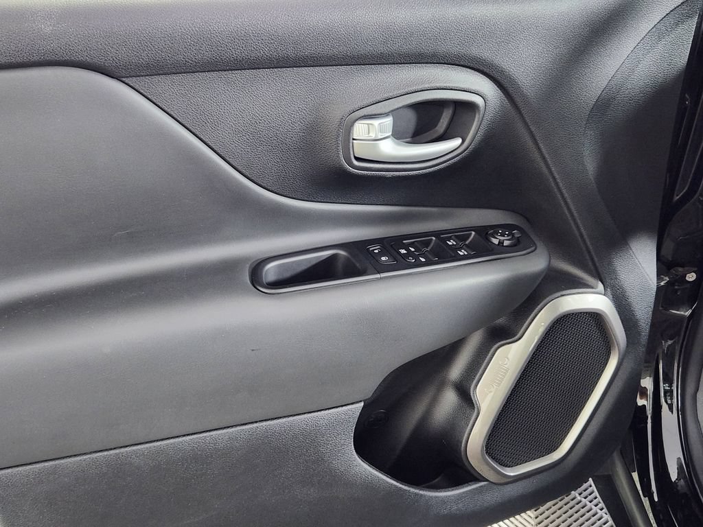Used 2023 Jeep Renegade Limited AWD/4WD image 16