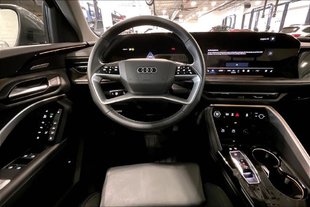 Used 2025 Audi Q5 Premium Plus w/ Premium Plus AWD/4WD image 5