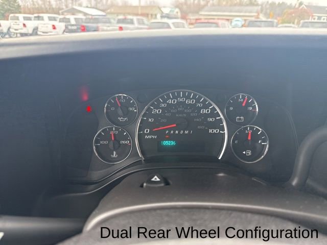 Used 2018 Chevrolet Express 3500 w/ Driver Convenience Package image 21