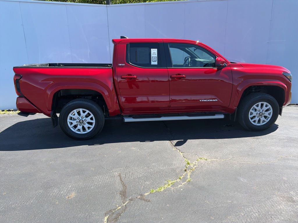Certified 2024 Toyota Tacoma SR5 AWD/4WD image 3