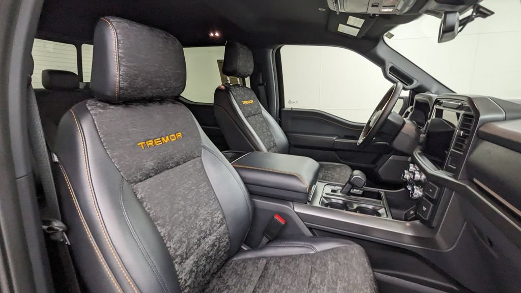 Certified 2025 Ford F150 Tremor w/ Tow/Haul Package AWD/4WD image 38