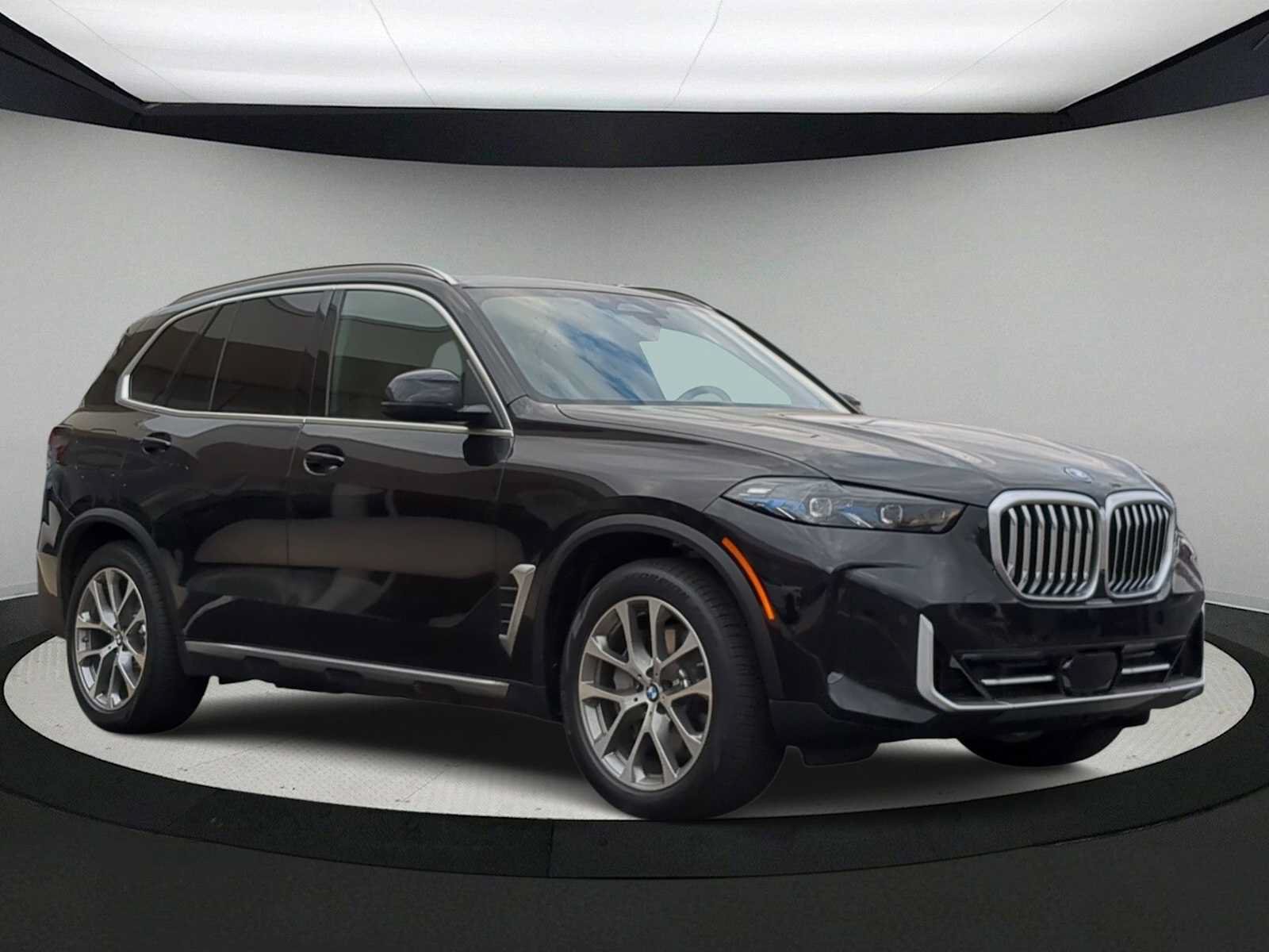 Used 2026 BMW X5 xDrive50e w/ Premium Package AWD/4WD image 2