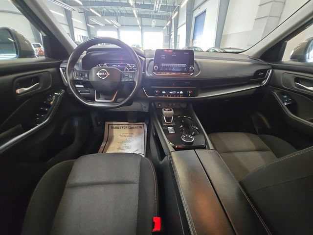 Used 2025 Nissan Rogue SV AWD/4WD image 21