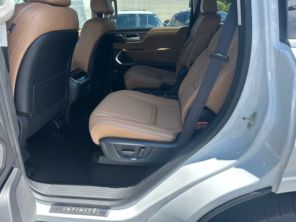 New 2027 INFINITI QX80 Luxe w/ Cargo Package RWD image 17