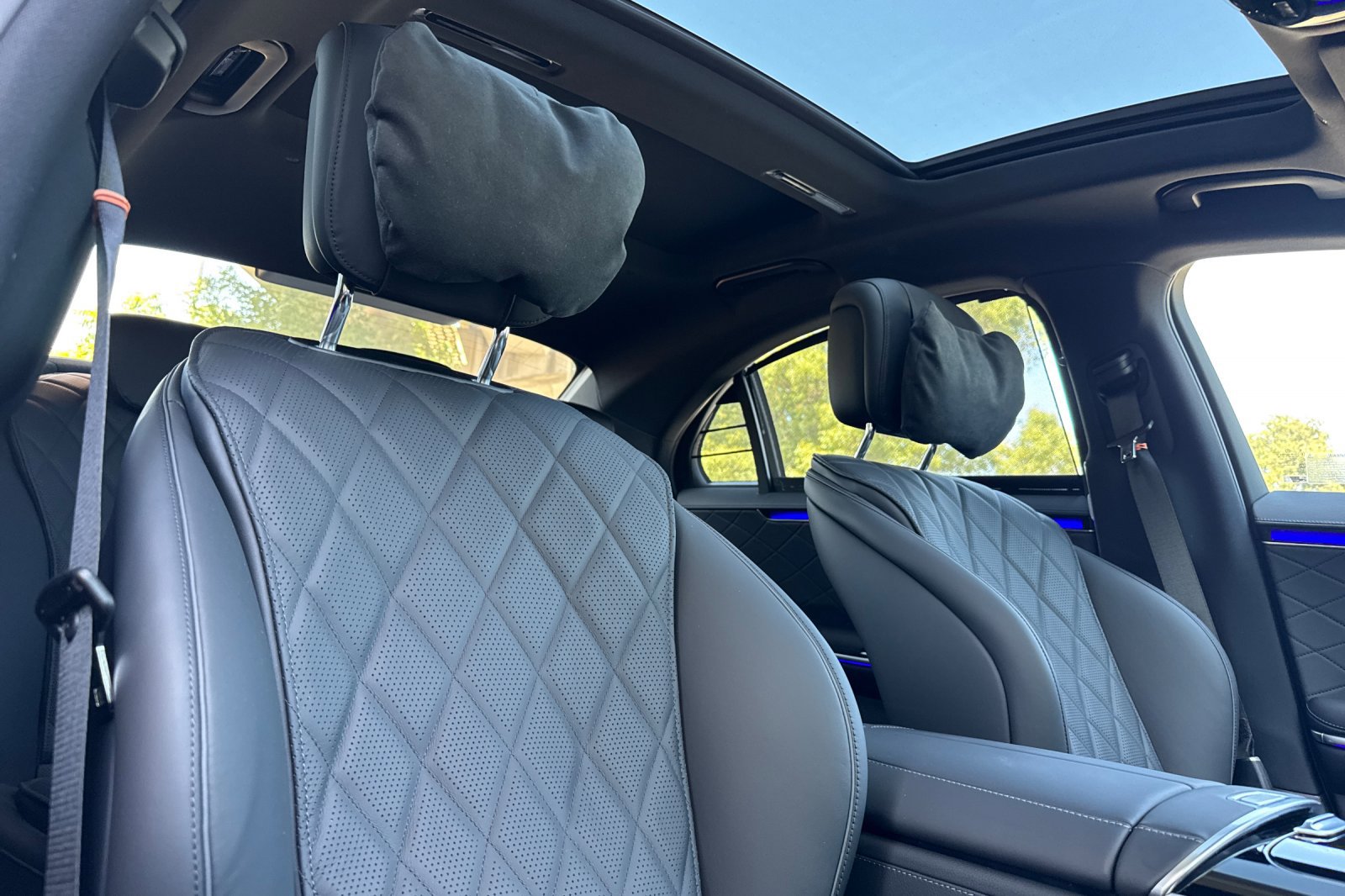 New 2025 Mercedes-Benz S 580e 4MATIC Sedan image 10