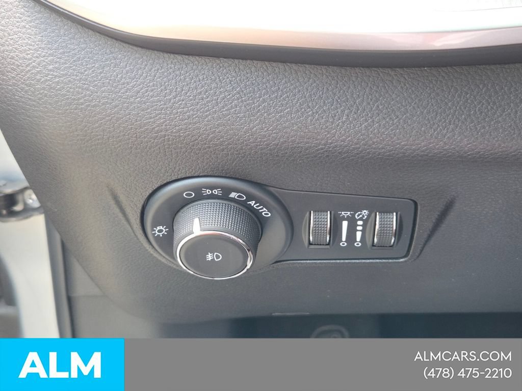 Used 2025 Jeep Compass Limited AWD/4WD image 27