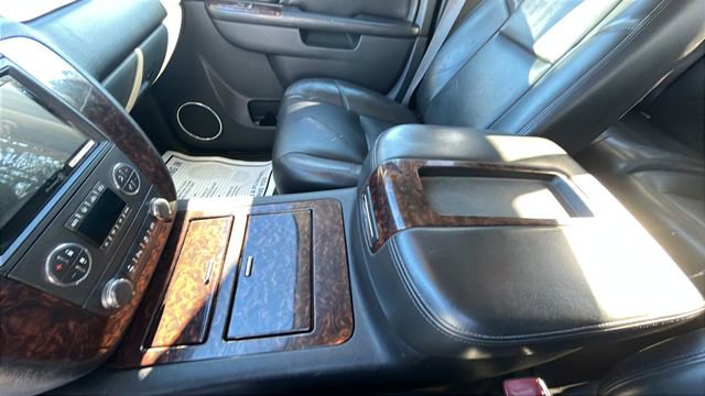 Used 2013 GMC Sierra 2500 Denali w/ Snow Plow Prep Package image 23