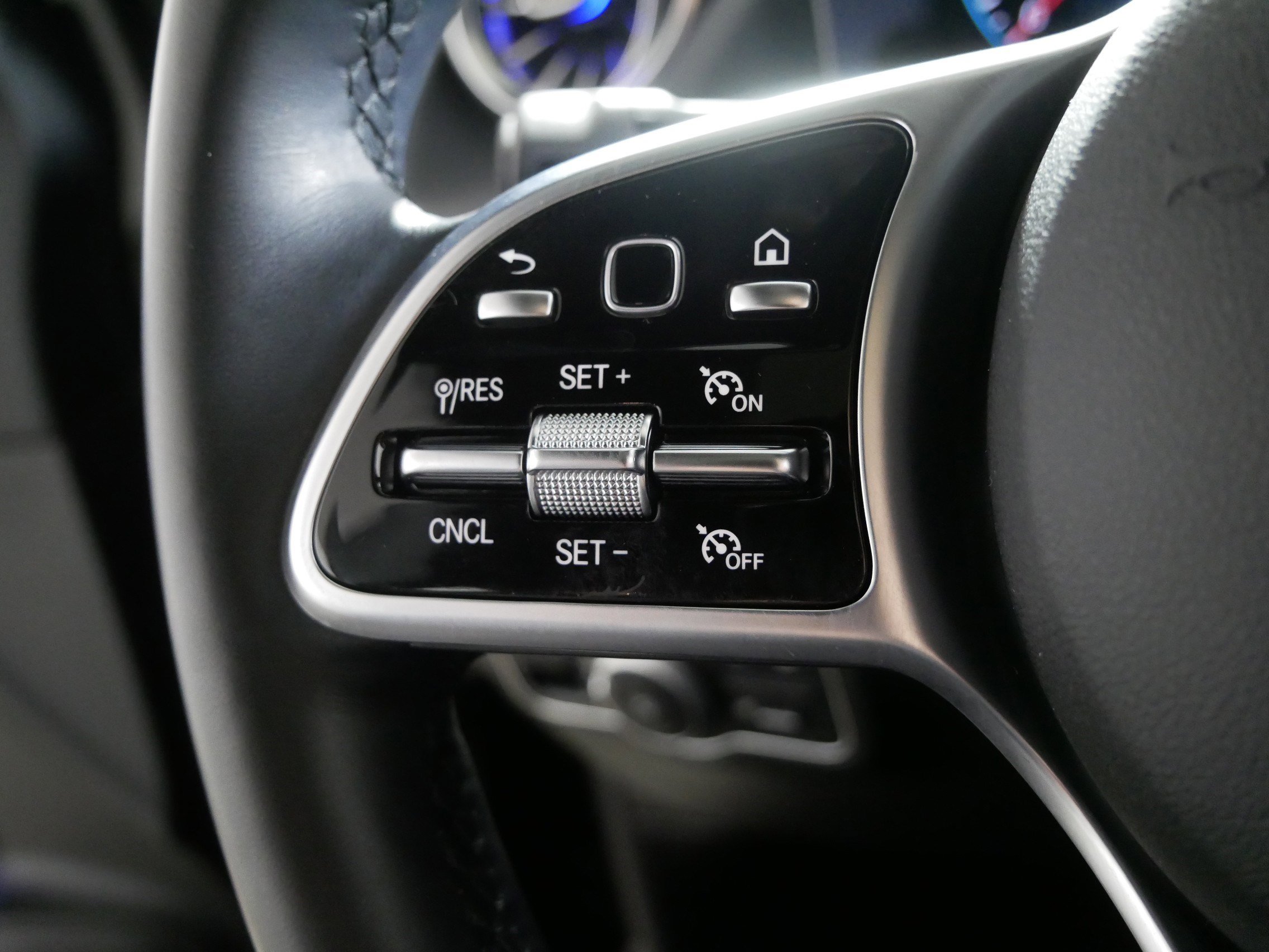 Used 2023 Mercedes-Benz GLA 250 4MATIC image 27