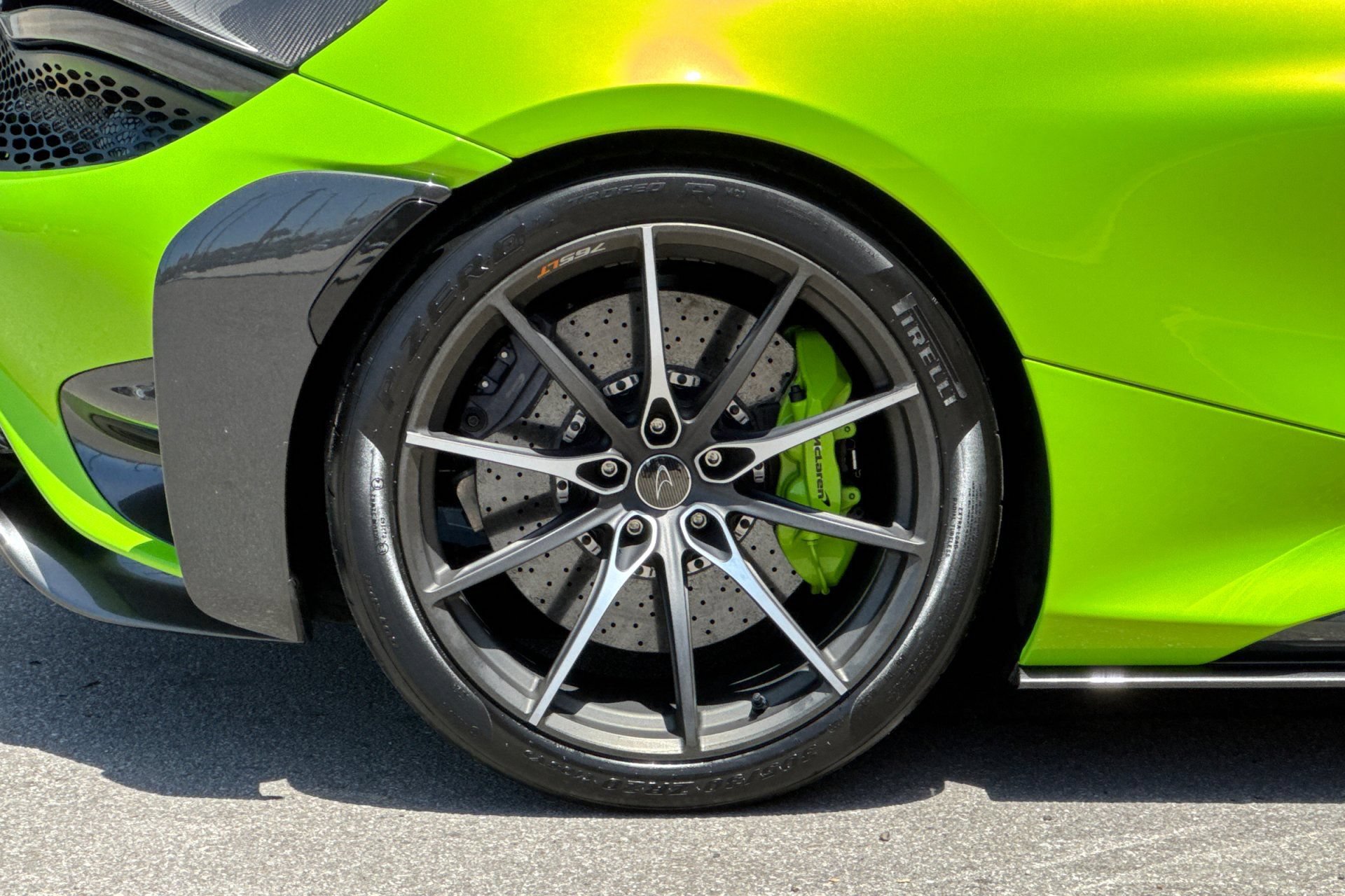 Used 2022 McLaren 765LT RWD image 42