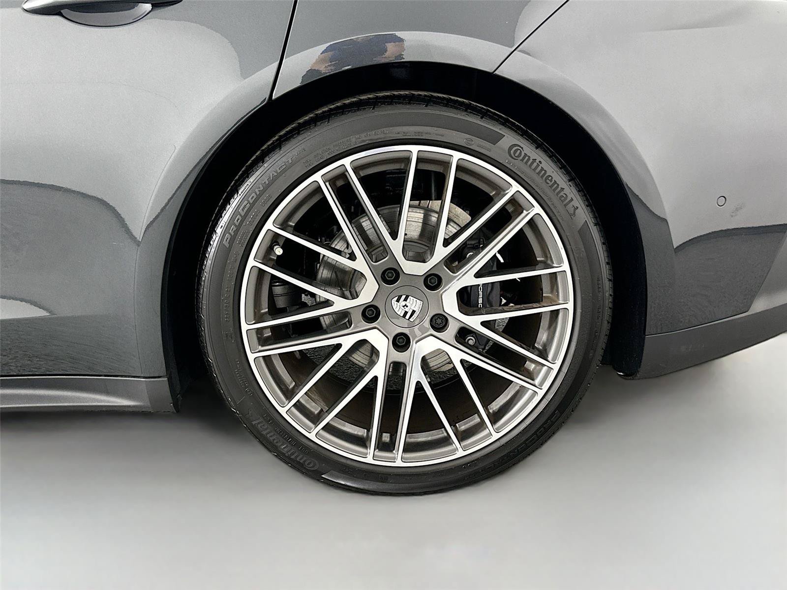 Certified 2024 Porsche Panamera image 12