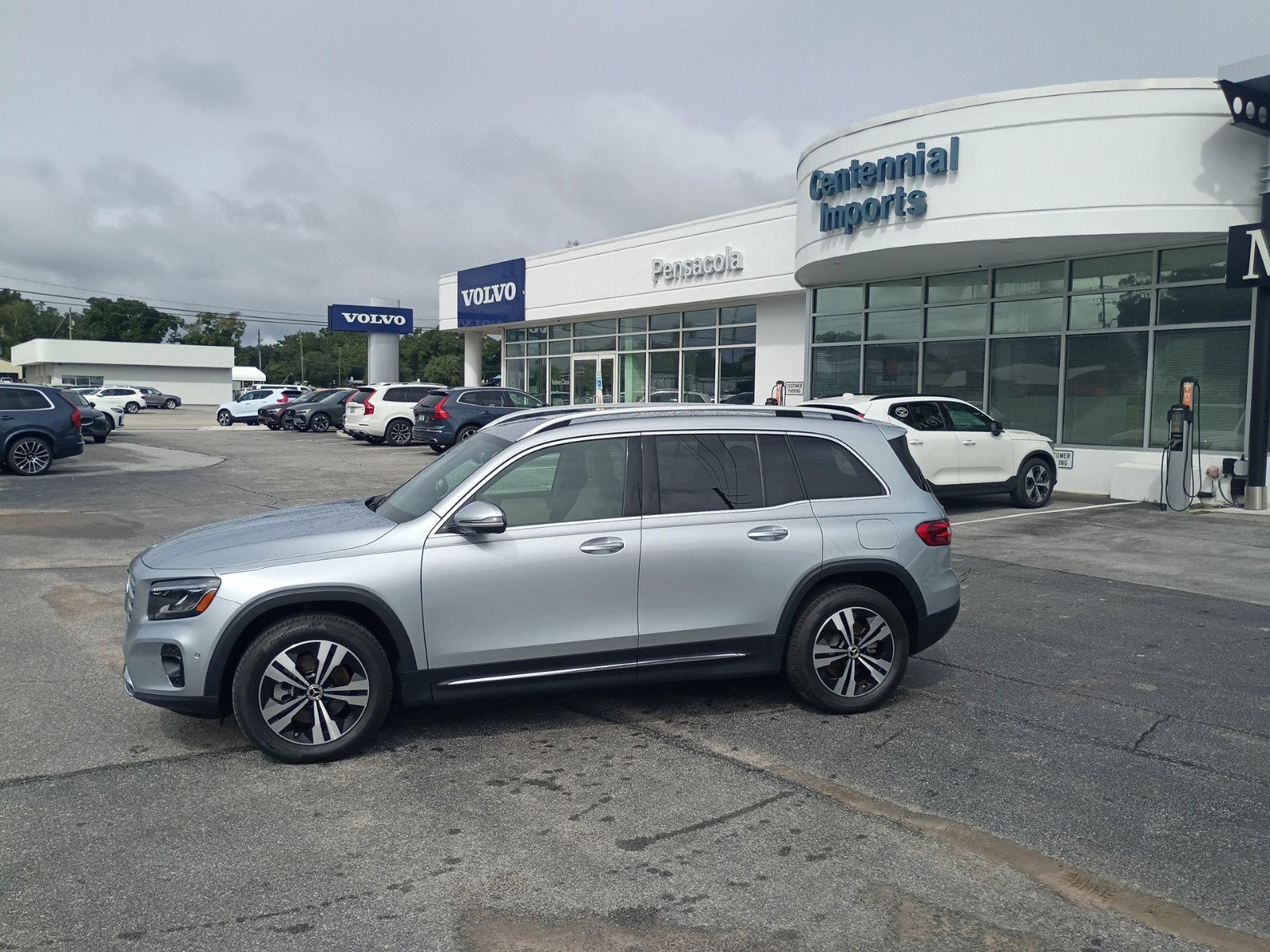 Certified 2025 Mercedes-Benz GLB 250 image 2