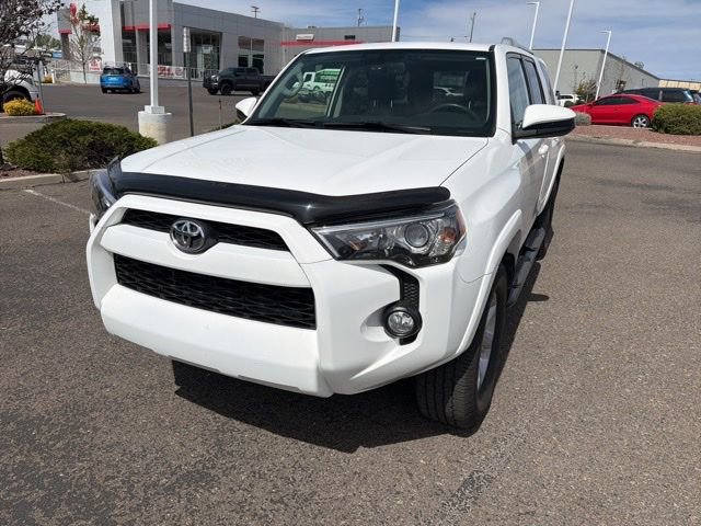 Used 2017 Toyota 4Runner SR5 AWD/4WD image 5