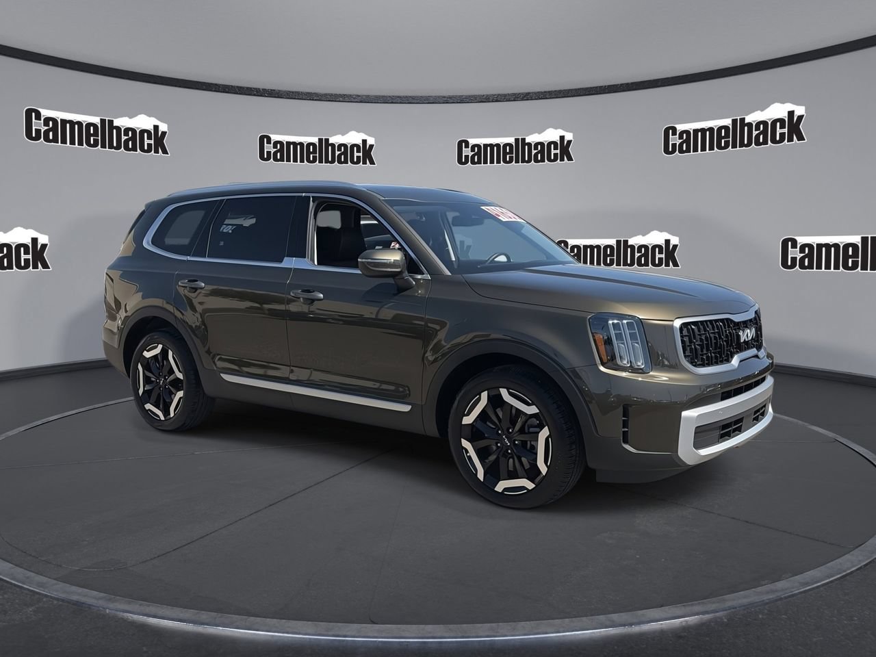 Certified 2025 Kia Telluride EX w/ EX Captain's Chair Package FWD image 1