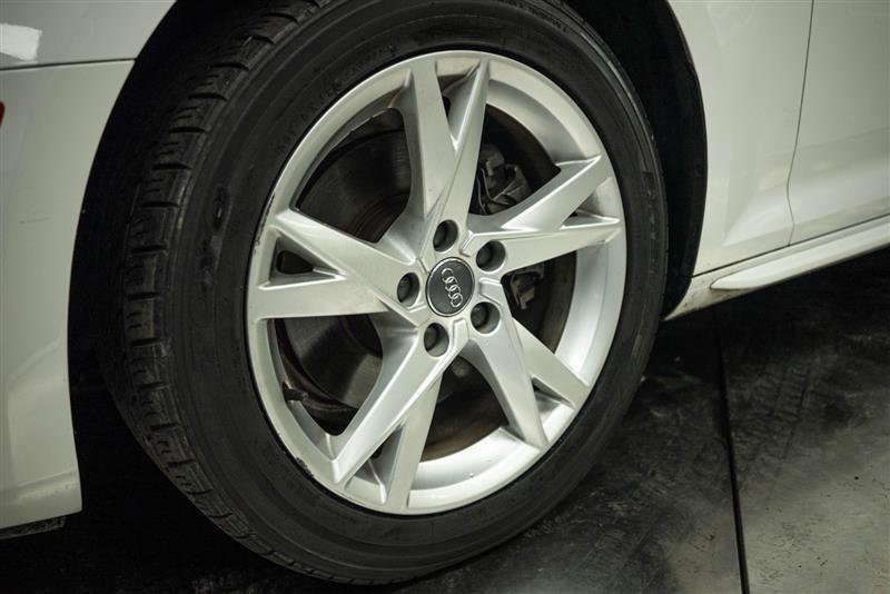 Used 2018 Audi A4 2.0T Ultra Premium w/ Convenience Package image 3