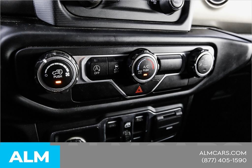 Used 2018 Jeep Wrangler Unlimited Sport image 40