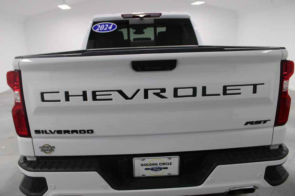 Used 2024 Chevrolet Silverado 1500 RST w/ Convenience Package II AWD/4WD image 8