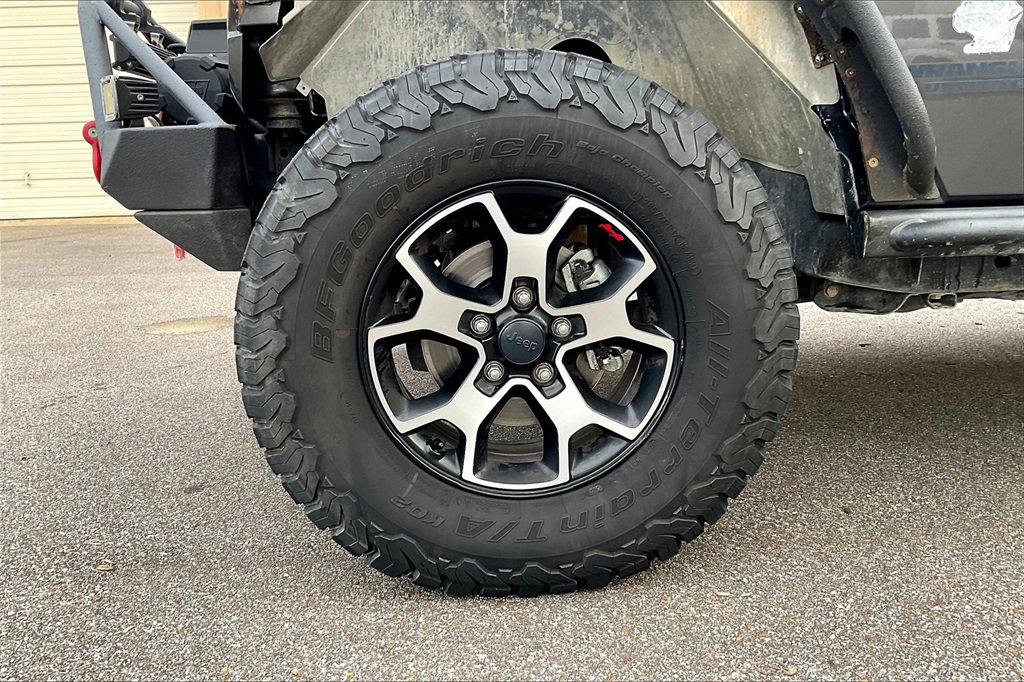 Used 2016 Jeep Wrangler Unlimited Rubicon image 8