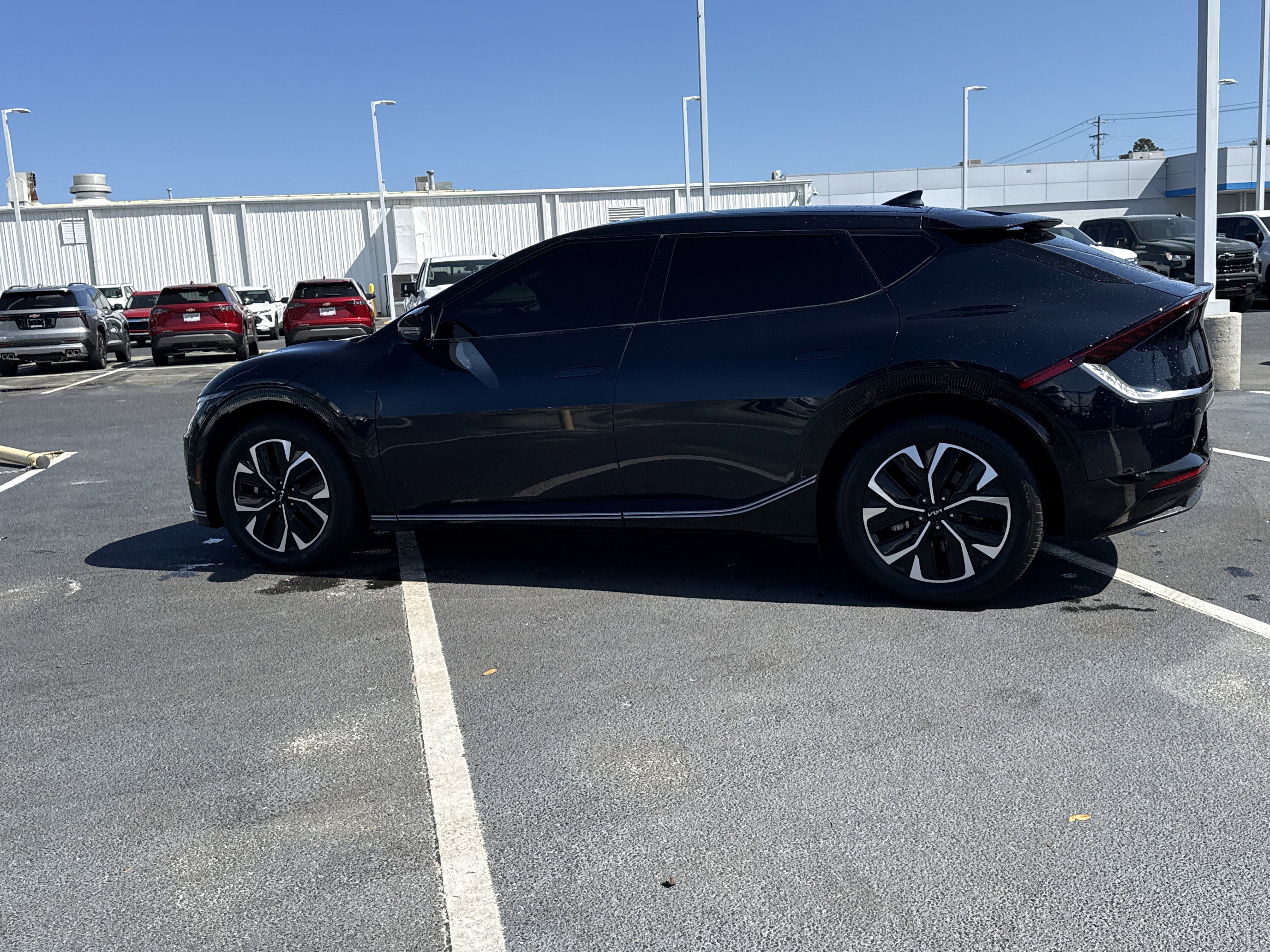 Used 2024 Kia EV6 Wind image 12