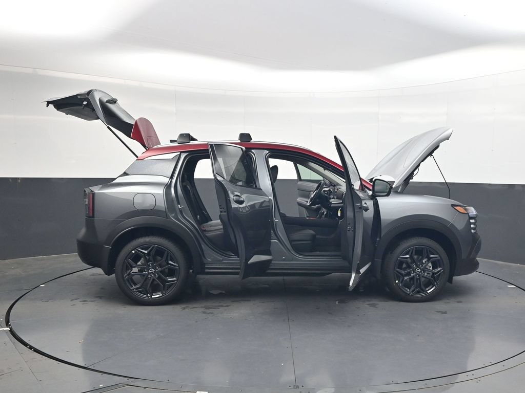 New 2026 Nissan Kicks SR w/ Cold Weather Package FWD image 39