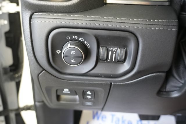 Used 2021 RAM 1500 Limited AWD/4WD image 23