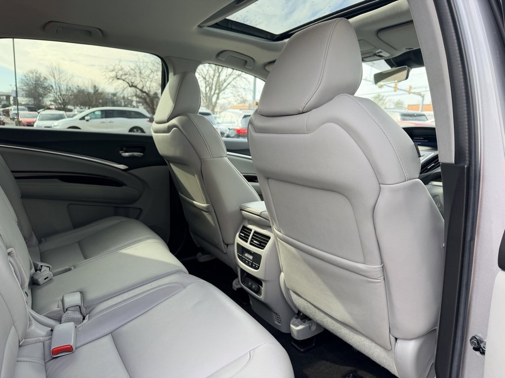 Used 2020 Acura MDX SH-AWD image 17