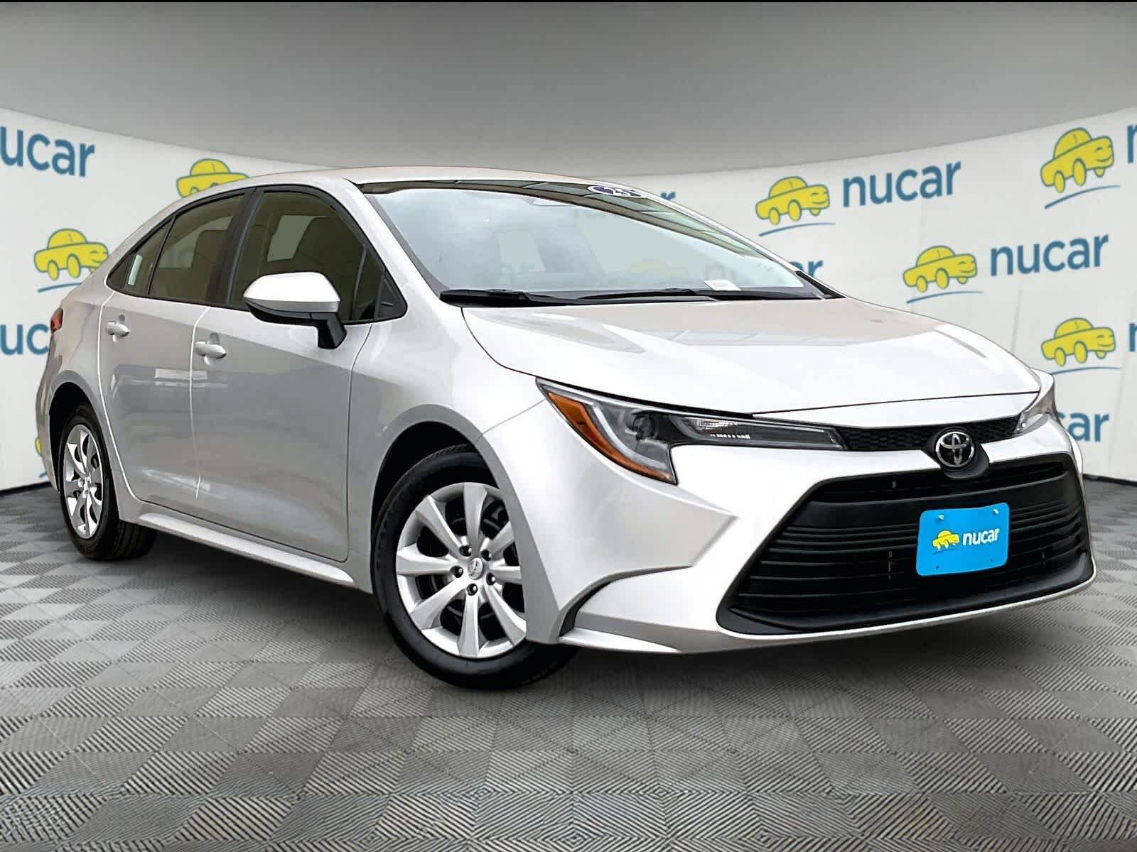 Certified 2025 Toyota Corolla LE FWD image 1