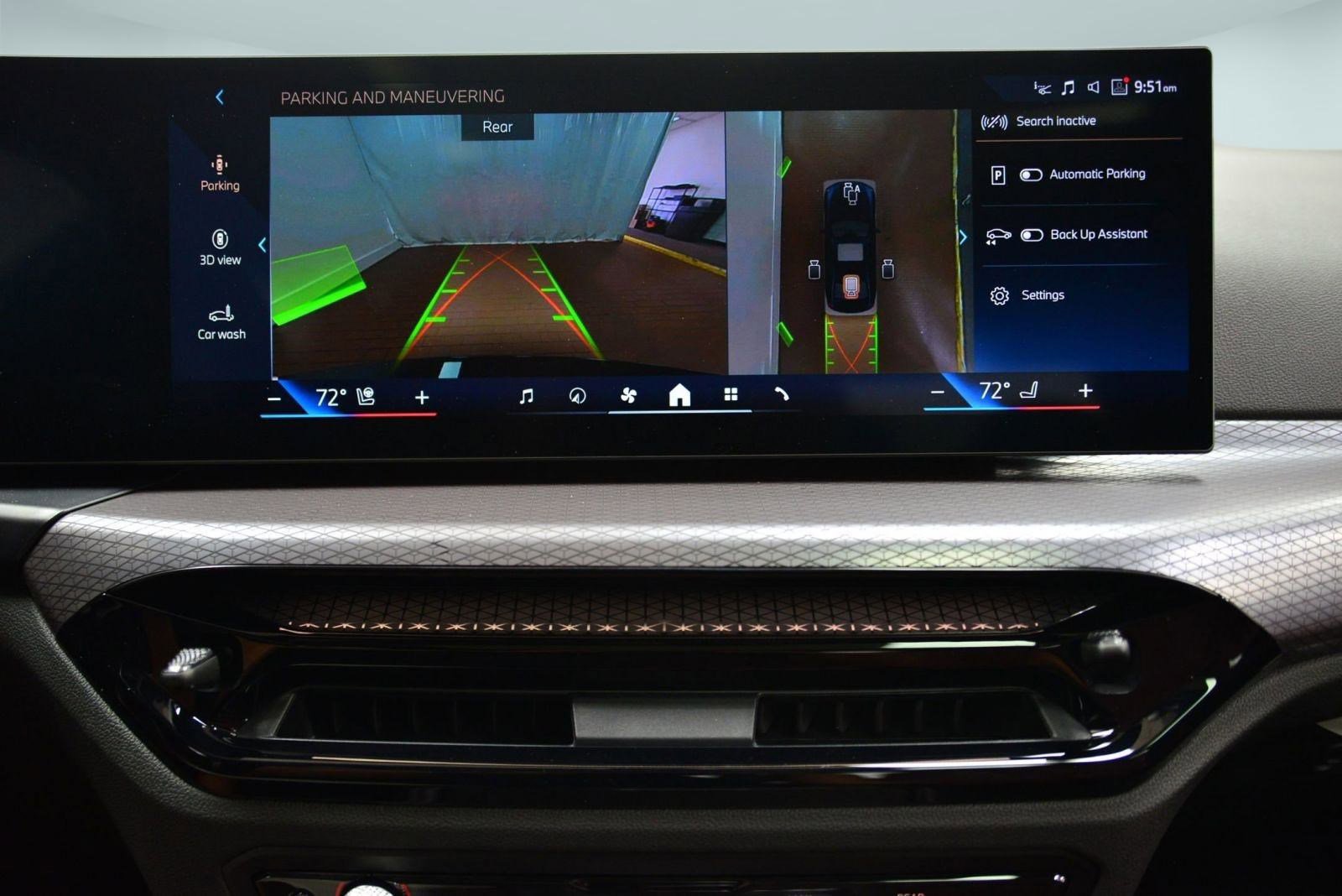 Used 2025 BMW 330i xDrive Sedan w/ Premium Package image 33