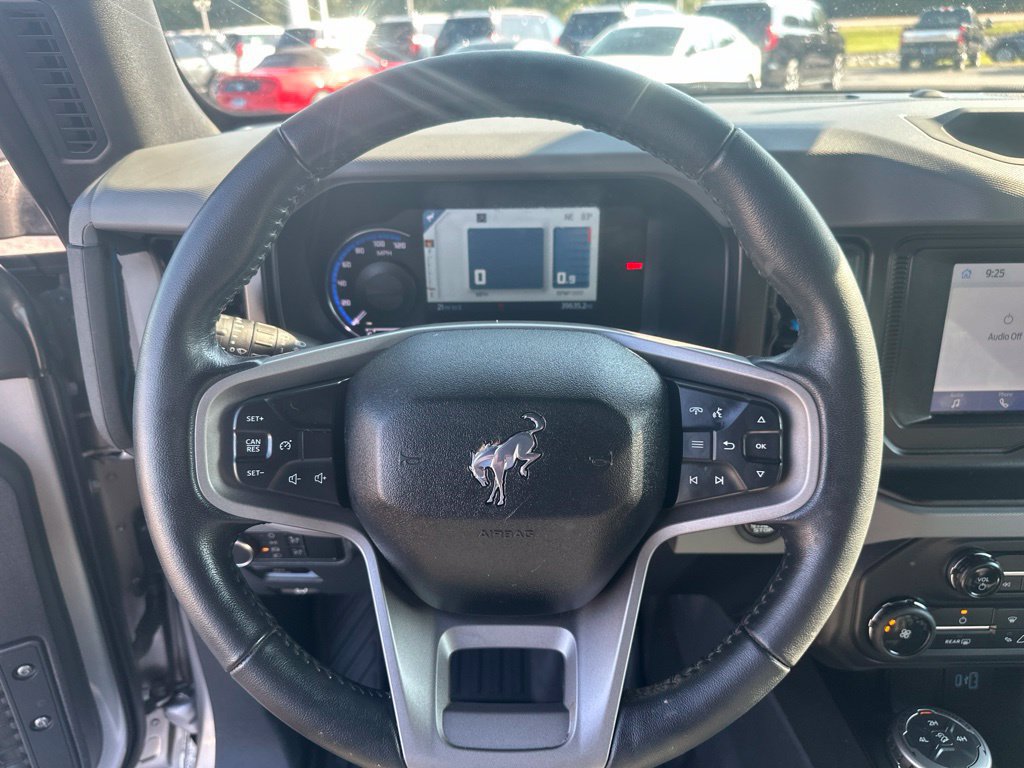 Used 2022 Ford Bronco Black Diamond AWD/4WD image 13