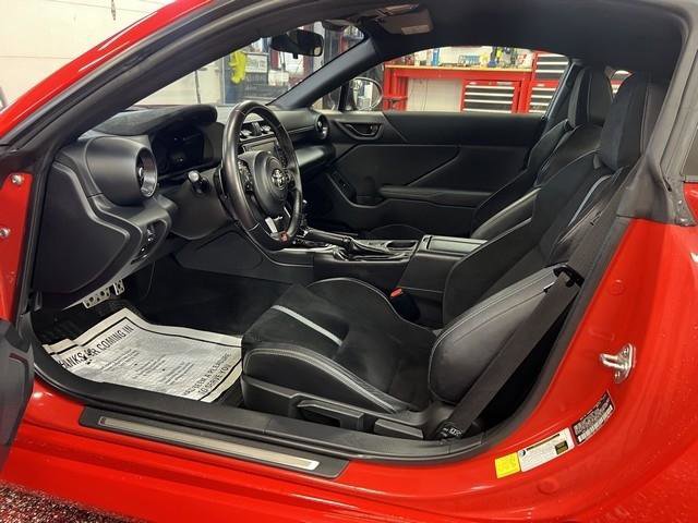 Used 2022 Toyota GR86 Premium image 6