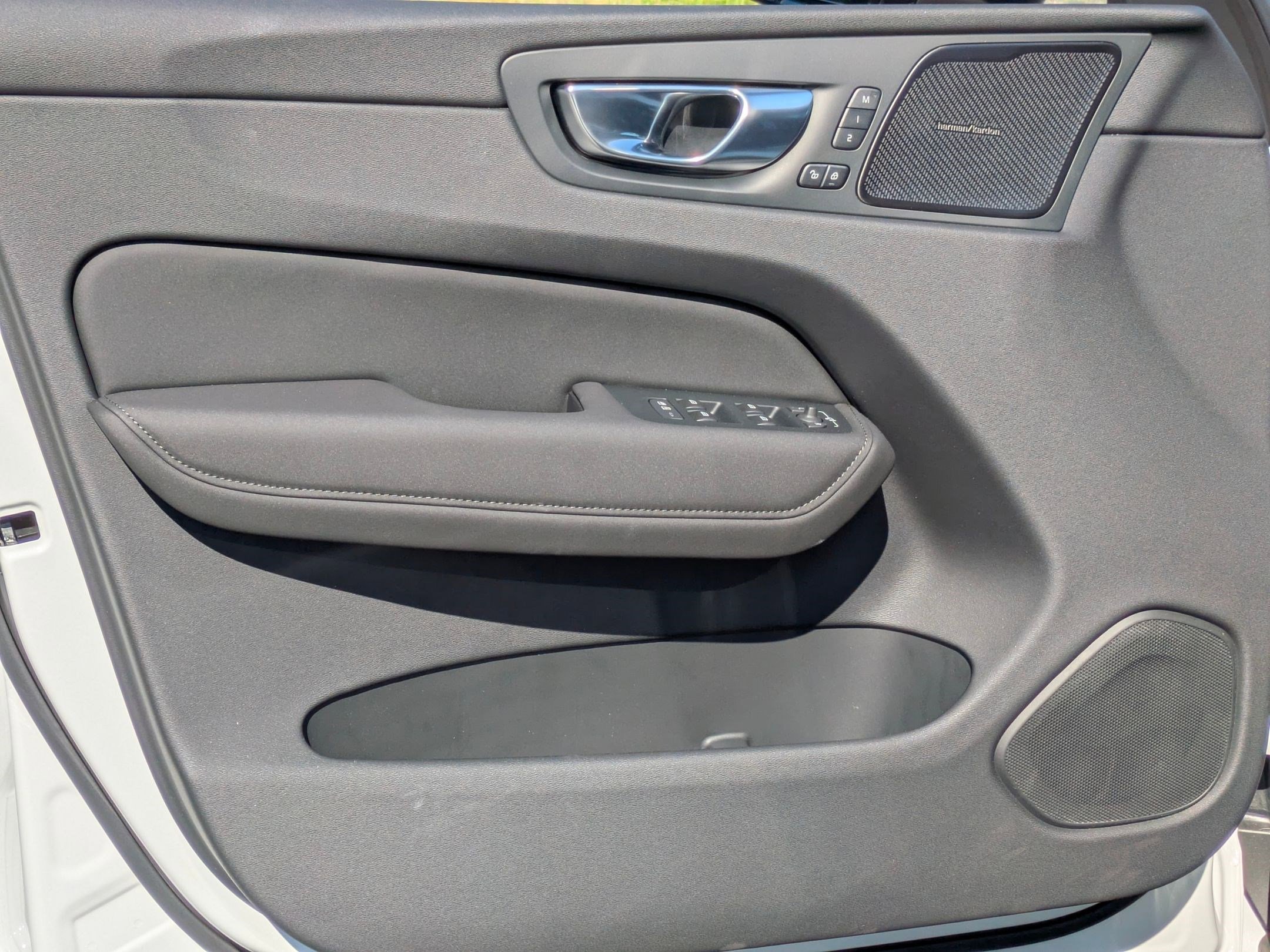 New 2026 Volvo XC60 B5 Ultra w/ Protection Package Premier image 7