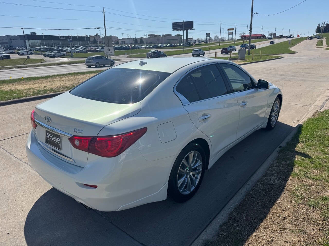 Used 2015 INFINITI Q50 Premium w/ Navigation Package image 5