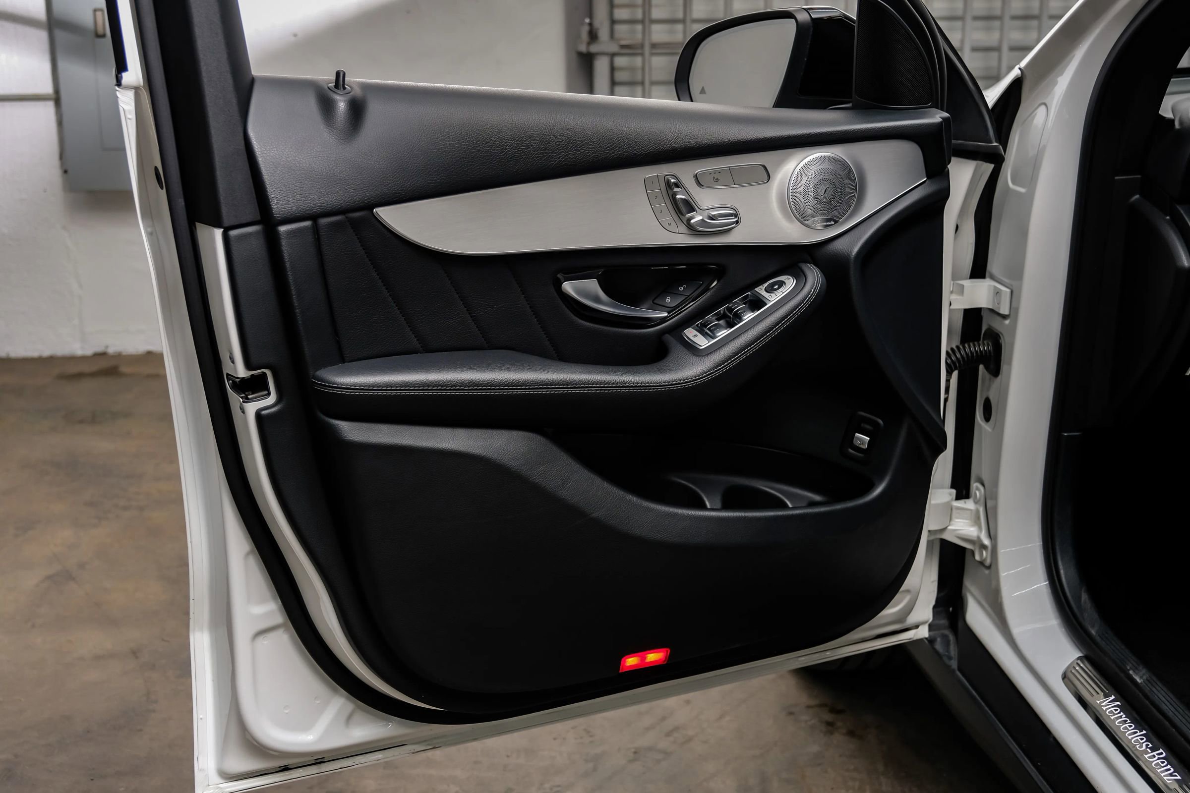 Used 2019 Mercedes-Benz GLC 300 image 50