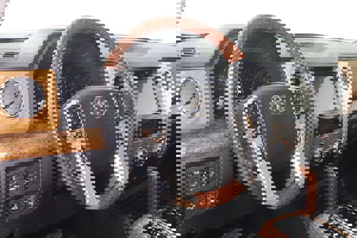 Used 2021 Toyota Tundra 1794 Edition image 6